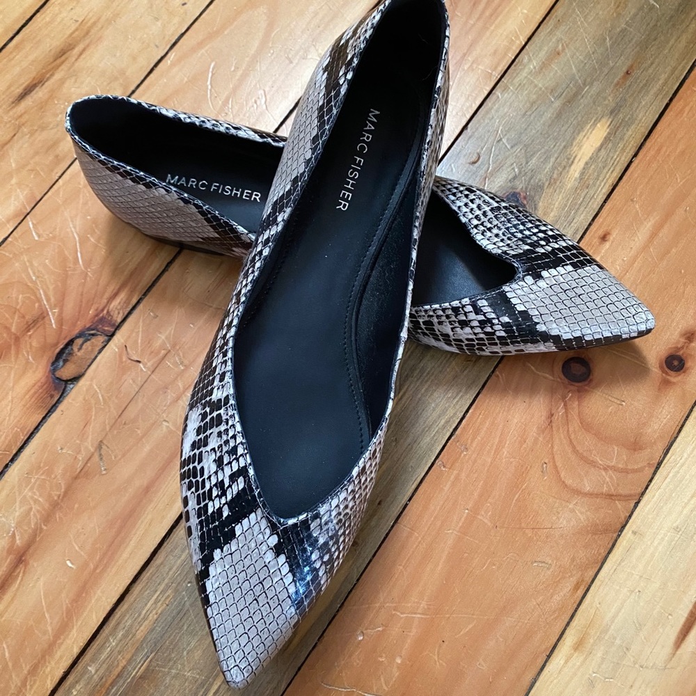 Marc Fisher snake print flats